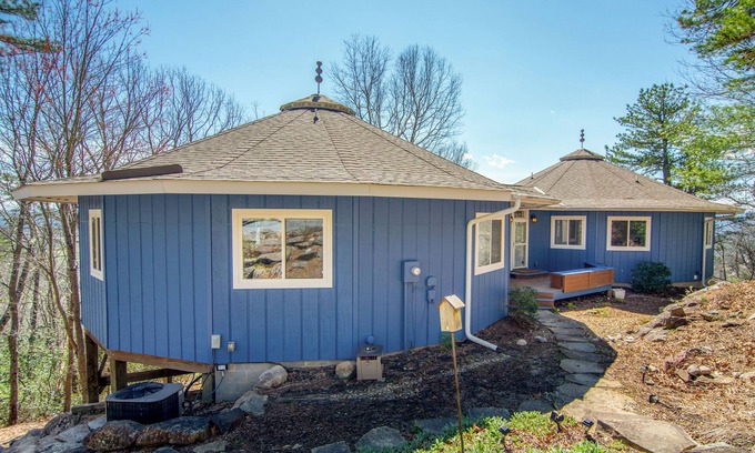 Pisgah Forest Cabin | Scenic Views and Outdoor Paradise