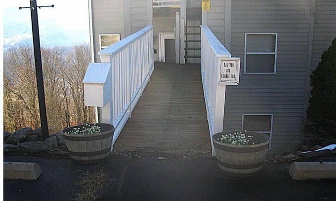 Banner Elk Condo | SCF201 Southern Exposure Unbelievable views and close to town