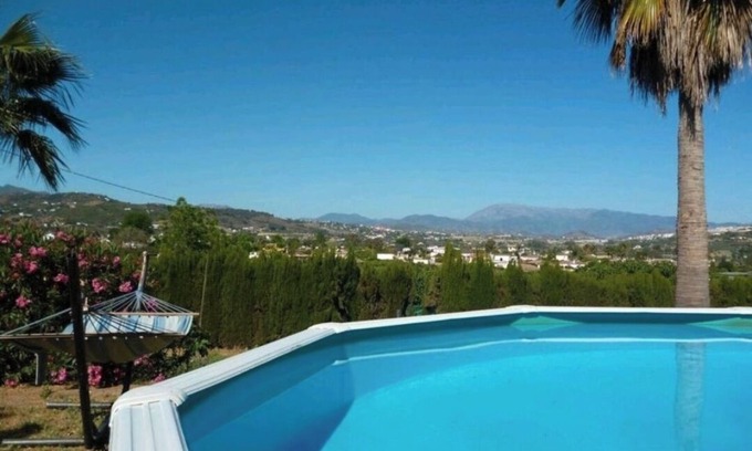 Alhaurin el Grande Apartment | Schöne Ferienwohnung mit Großer Terrasse und Pool. Wunderschöne Aussicht!