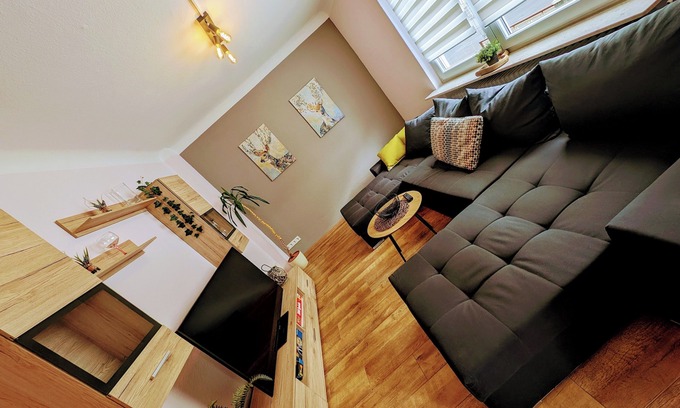 Idar-Oberstein Apartment | Schöne Ferienwohnung in Idar-oberstein mit Parkplatz - Wlan - Netflix