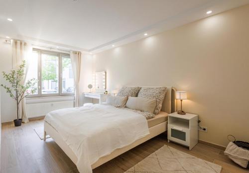 Schoenefeld Apartment | Schöne Wohnung mit Terrasse Nähe Airport