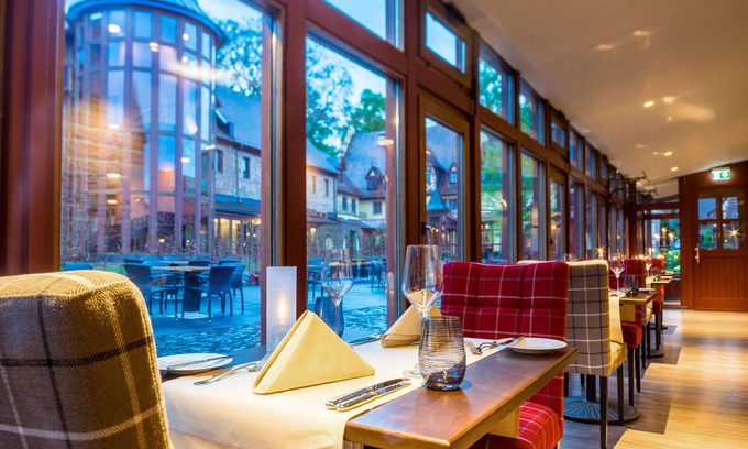 Weiberhof Hotel | Schlosshotel Weyberhöfe