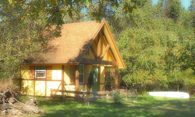 Fredericksburg Cottage | Schneewittchen Cottage (#3)