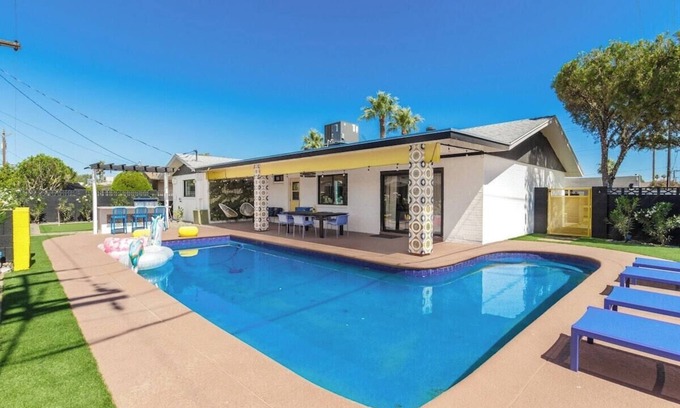 Park Scottsdale Two House | Scottsdale Sophisticated Luxury w/Heated Pool, EV Charger