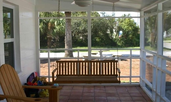 West Panama City Beach House | Sea Biscuit Beach Cottage, close to beach