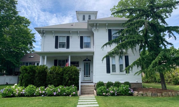 Falmouth House | Sea Captain's Estate in Falmouth Village