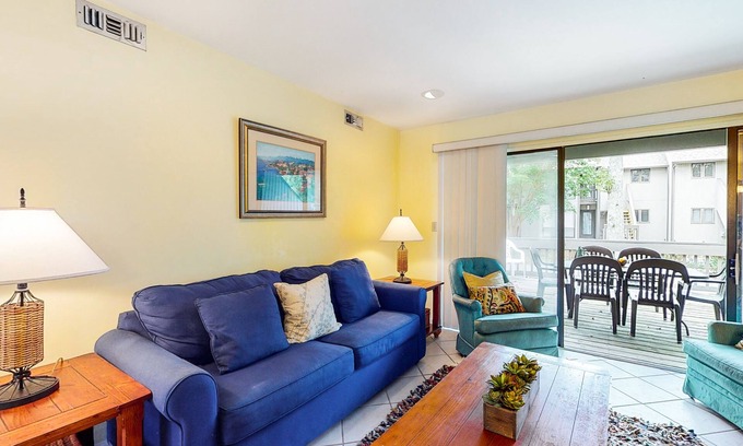 Bethany Beach Condo | Sea Colony Tennis 1st-floor condo with pools, gym & private beach