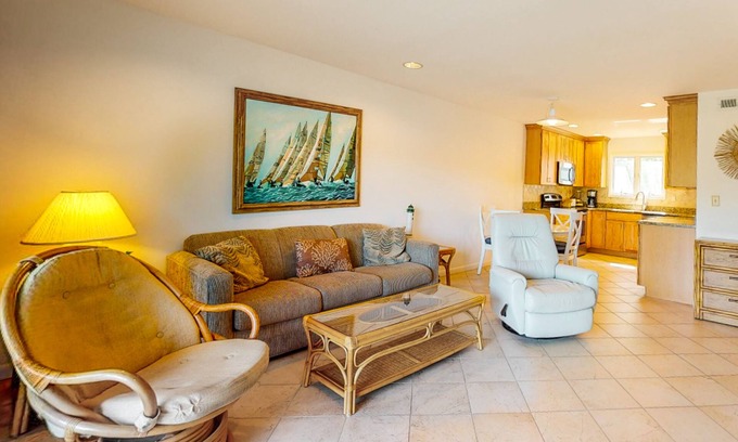 Bethany Beach Condo | Sea Colony Tennis 1st floor condo w/free WiFi, gym, and basketball court