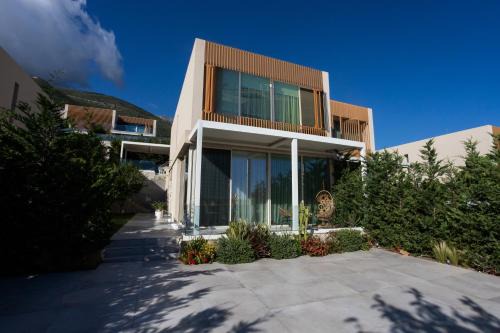 Jala Villa | Sea Drive Luxury Vila Green Coast