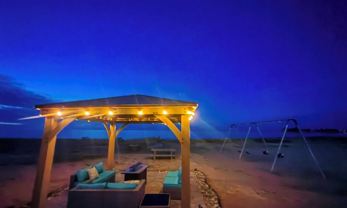 Regional District of Nanaimo Other | Sea Edge Beachside Hotel