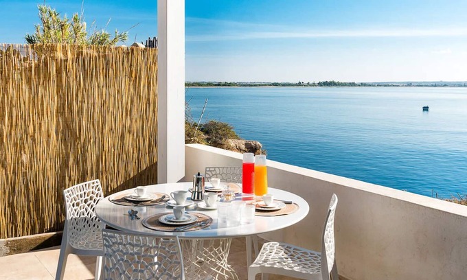 Santa Maria del Focallo Villa | Sea front modern house