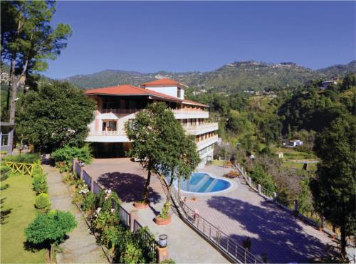 Bhimtal Resort | Sea Hawk - Luxury Hill Resort 4 mins from Bhimtal Lake