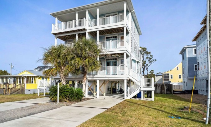 Wilmington Beach House | Sea Home Alabama - 3 Blocks From Beach With Private Pool And Ocean Views
