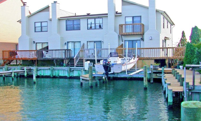 Midtown Ocean City House | Sea Jay Townhouse 616C-Baywater 28th St, Free WiFi, W/D, AC