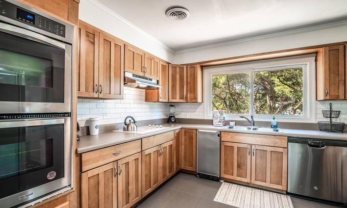Debordieu Colony House | Sea Lion Family beach house Debordieu Lots of Amenities, beach access