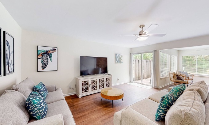 Perdido Bay Villas House | Sea Turtle Sanctuary | Recently renovated townhouse in Pensacola