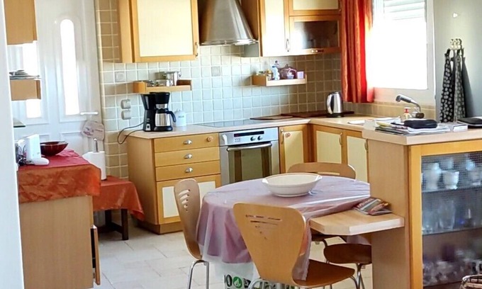 Agia Marina Mikrolimanou House | Sea view 2-double Bed House in KERATEA