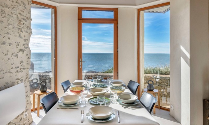 Prefailles Ski Chalet | Sea view, 30m from beach, 5 adults & 1 child