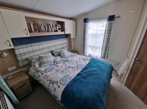 Aberystwyth Resort | Sea View Caravan - Aber Bay Holiday Park