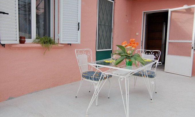 Eleios-Pronnoi Cottage | Sea-view cottage in Mavrata village close to Katelios & sandy beaches