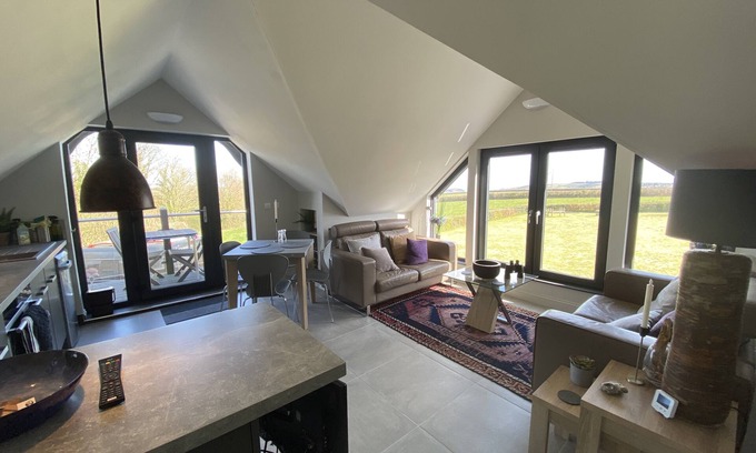Dartmouth House | Sea View Countryside Barn Sleeps 4, Rural Setting, parking, wifi.