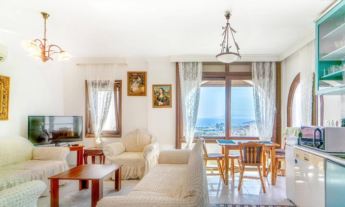 Bodrum Villa | Sea View House w Garden and Balcony 8 min to Beach