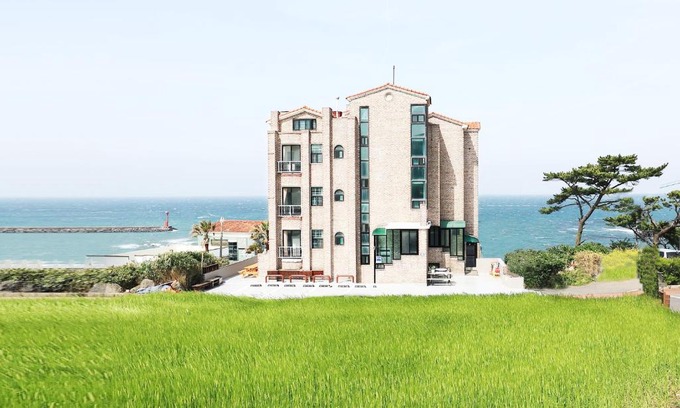 Aewol House | Sea View