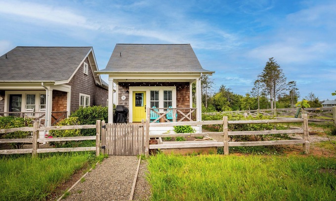 Seabrook House | Seabrook's Morningside: Dog Friendly!