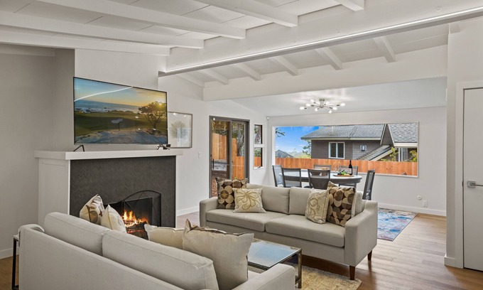 Pacific Grove House | SeaClusion: Remodeled 3 Bedroom 2 Bath Nestled is a Quiet Pacific Grove Neighbor