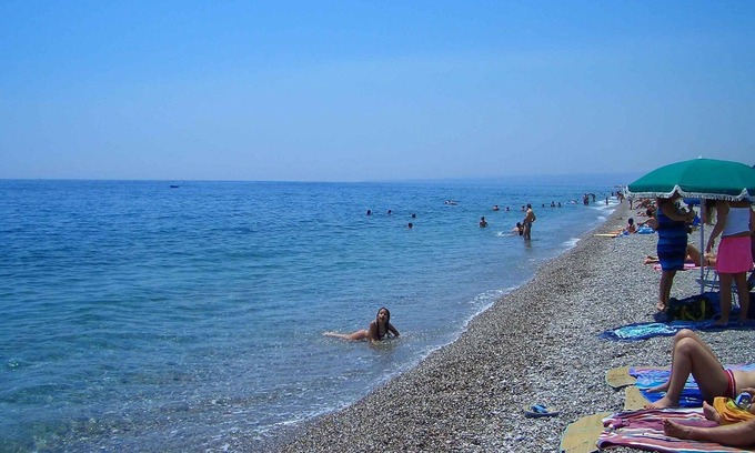 Riposto Apartment | Seafront Etna view between Taormina and Catania 3 minutes walk from the beach