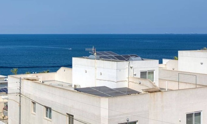 Marsaskala Apartment | Seafront fully equipped 4BR home with WIFI & AC