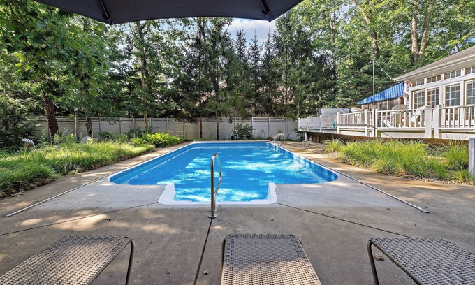 Michigan City House | Seagrass Hideaway - Sleeps 16, pool, hot tub