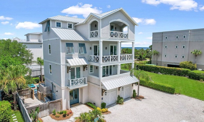 Saint Simons Island House | Seahorse Villa! Amazing Ocean Views, Heated Pool, Game Room, Steps to Beach