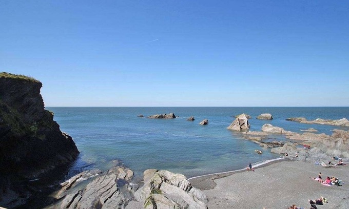 Hele Cottage | Seascapes