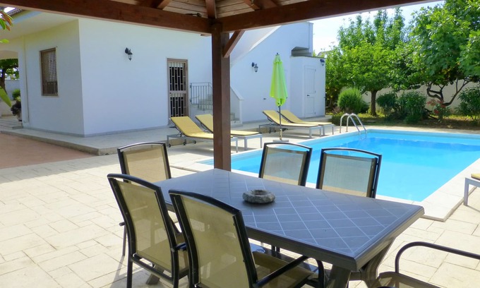 Squinzano Villa | Seaside 3 bedroom villa. Private pool & garden. Free WiFi. Airport 25 mins