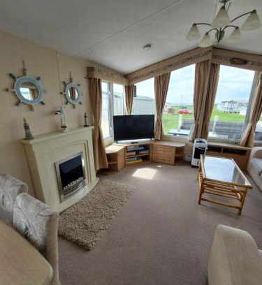 New Forest District Apartment | Seaside caravan Hoburne Naish Holiday Park Naish Common 83