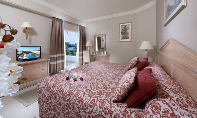 Ras Umm Sid Hotel | Seaside Resort with Spa, 3 Pools, Tennis & Near to Diving Spots – Adults Only