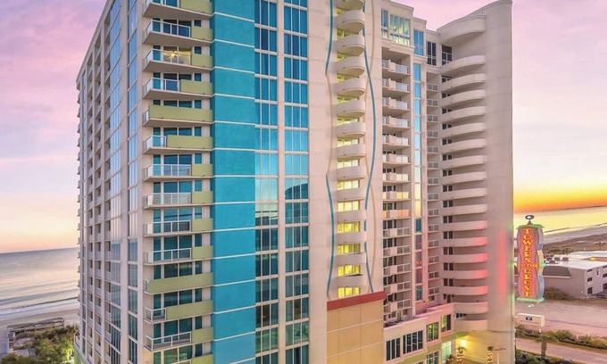 Cherry Grove Beach Condo | Seaside Haven: Studio w/Balcony at Wyndham Towers