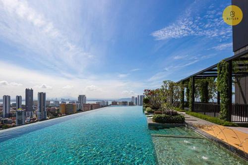 George Town Apartment | Seaview 2BR Infinity Pool & EasyAccess to Town 13A