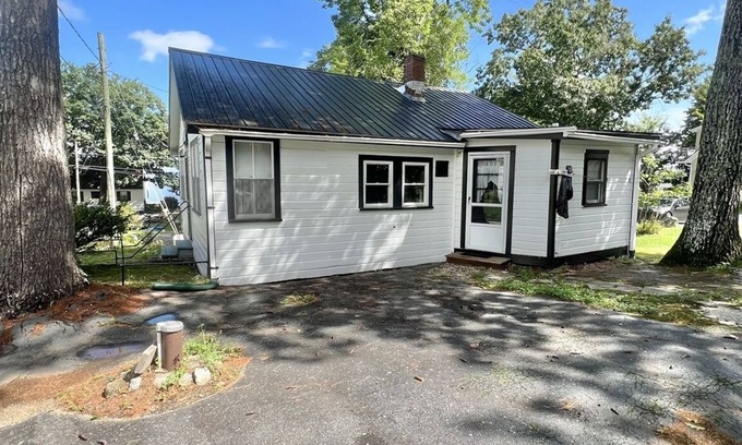 Standish Cottage | SEBAGO LAKE ACCESS