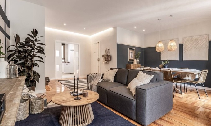 Chamberi Apartment | Sebastiano - 3 bedrooms and balcony in Almagro