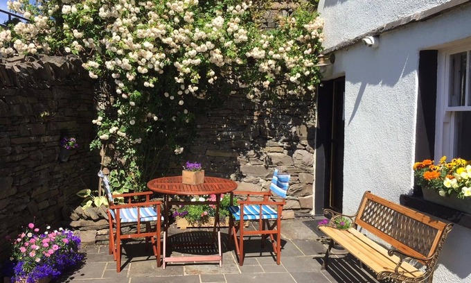 Duddon Valley Apartment | Secluded accommodation with easy access to village pubs and shops