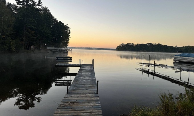 Hayward Cabin | Secluded cabin on Grindstone Lake w/private boat landing
