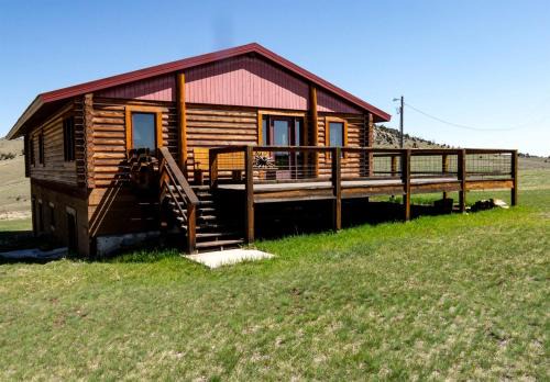 Harrison House | Secluded Cabin Rental for a Peaceful Vacation in Montana