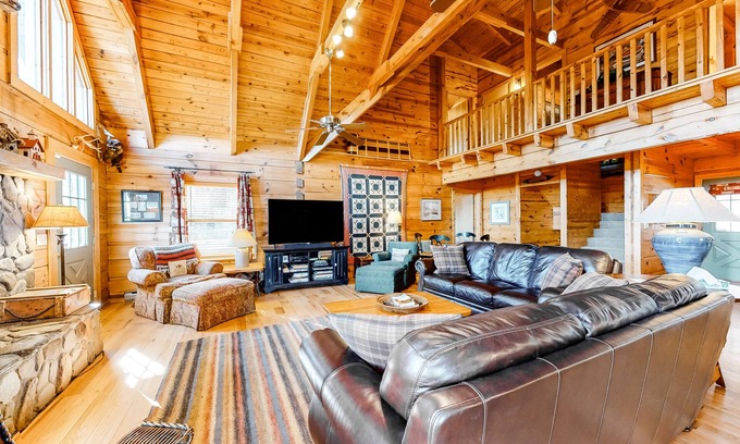 Sylva Cabin | Secluded cabin with mountain views, hot tub, fire pit & billiards