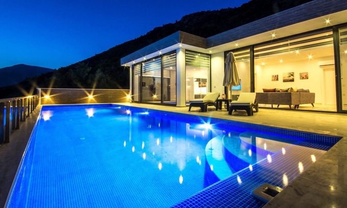 Uzumlu Villa | Secluded Honeymoon Villa with Heated Indoor Pool and Panoramic View