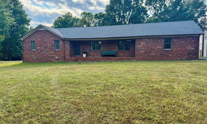Kirksey House | Secluded House close to MSU and KY Lake!