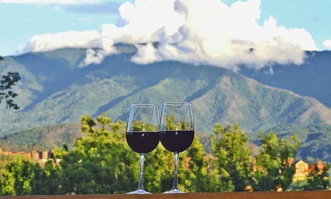 Gatlinburg - Pigeon Forge Cabin | Secluded Mountain Cabin w/beautiful views, LED Hot Tub, King Suite, Grill Area