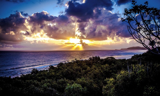 Princeville Apartment | Secluded Oceanfront Cottage- in Princeville – Private large Spa & Stunning Views