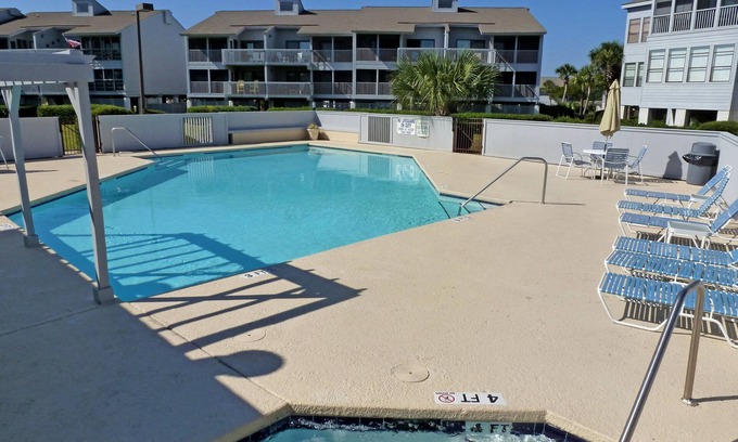 Pawleys Island Condo | Second Row Condo, Covered Parking, Creek Dock, 2 Pools, Easy Access to Beach